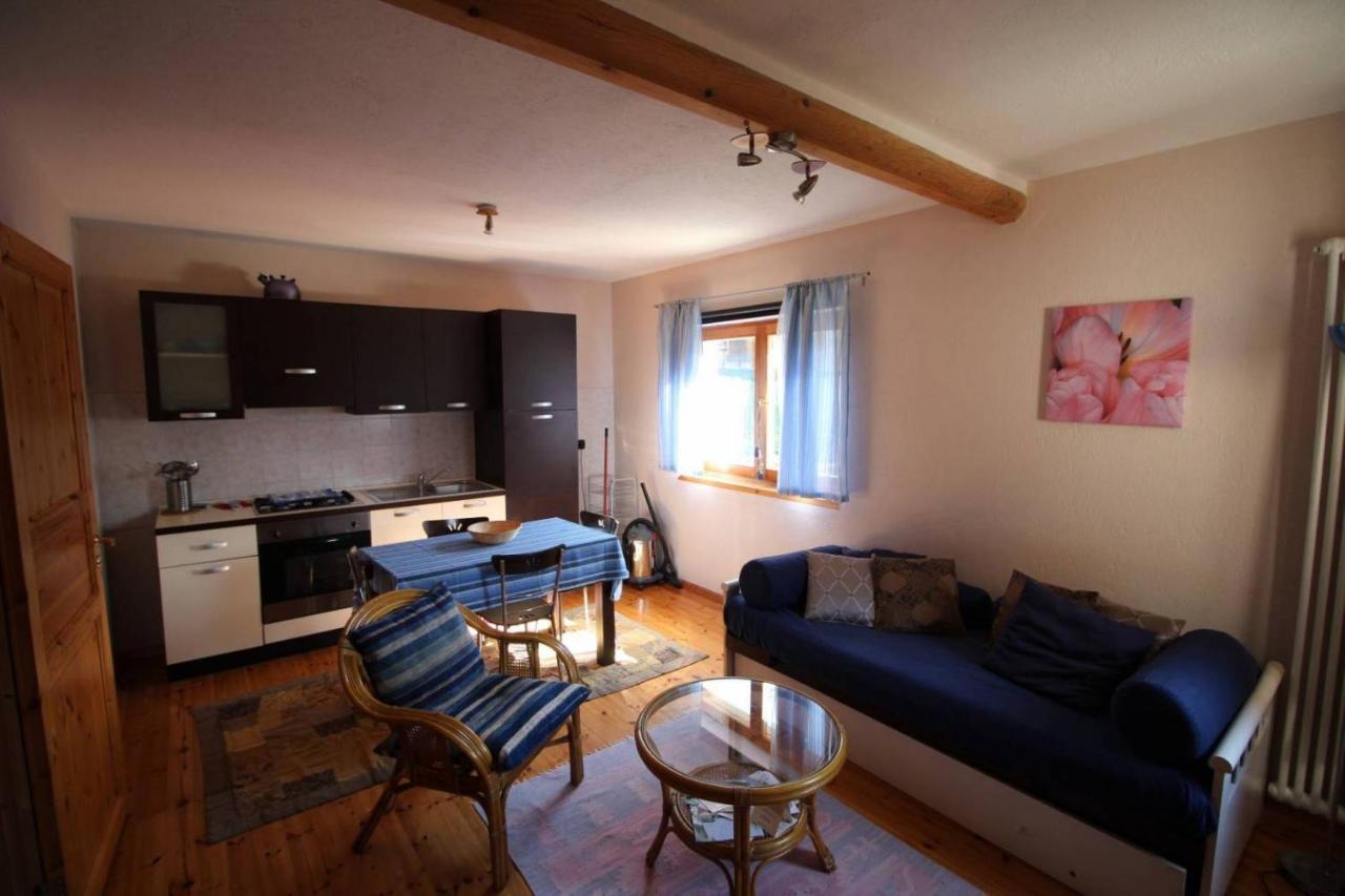 Casa Adriana Apartment Saint-Vincent Ngoại thất bức ảnh